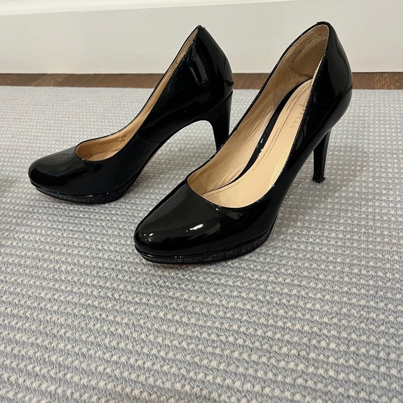 Cole Haan Black Patent Pump - Picture 1 of 4